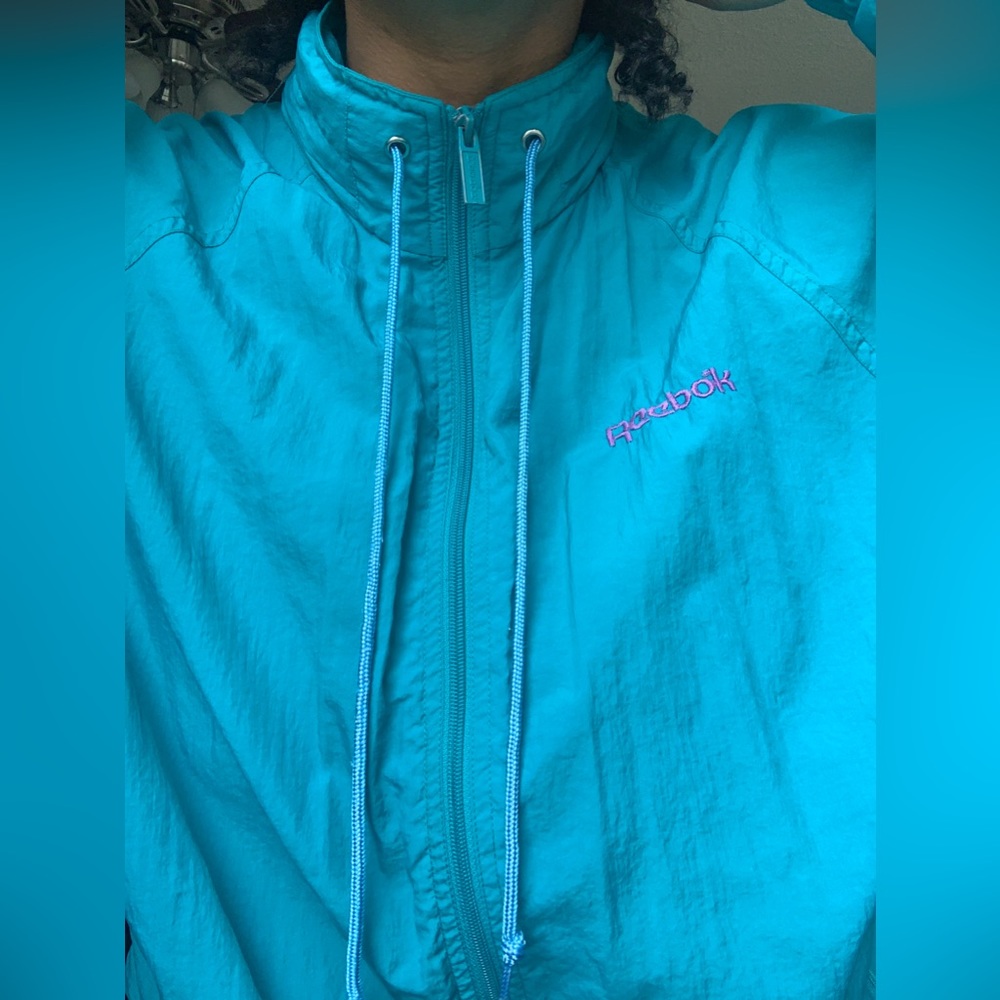 VINTAGE REEBOK WINDBREAKER